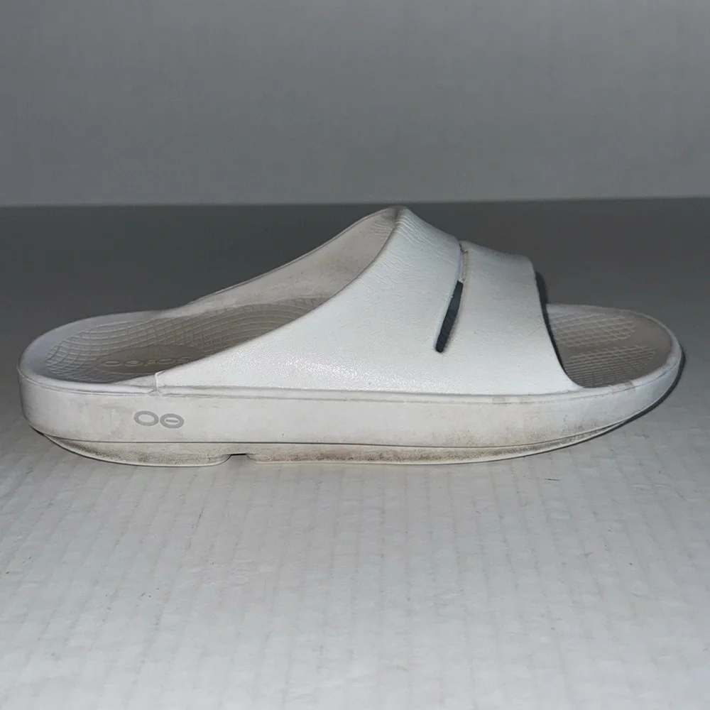 Oofos Ooahh White Slide Sandals